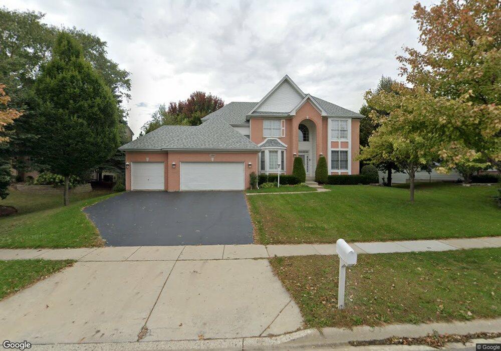 1300 Stonegate Rd, Algonquin, IL 60102 - photo 1