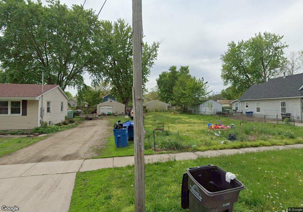 2327 Lyon St, Des Moines, IA 50317 - photo 1