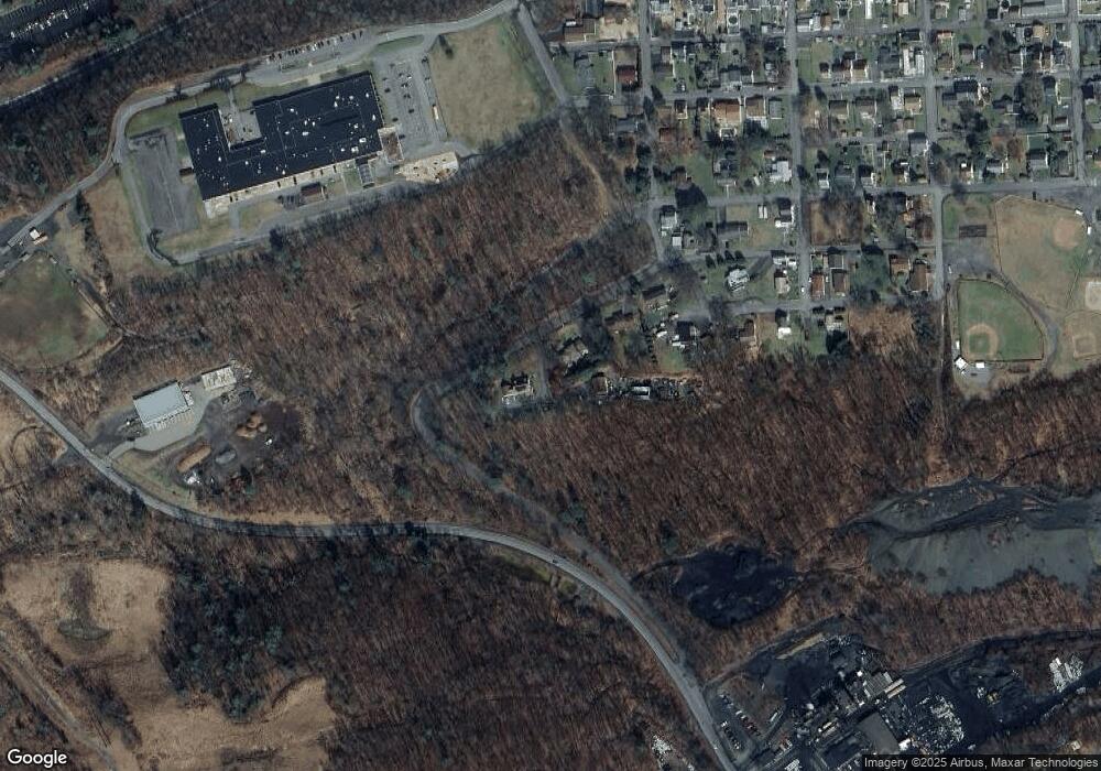 1710 W Sterling St, Coal Township, PA 17866 - photo 1