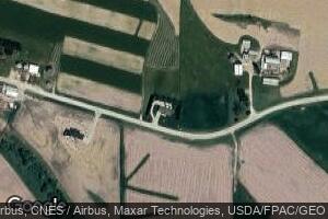 23825 Hills Rd, Cascade, IA 52033