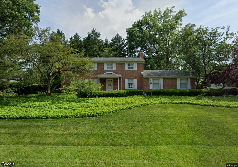 6351 Peach Tree Rd, Columbus, OH 43213 - photo 1