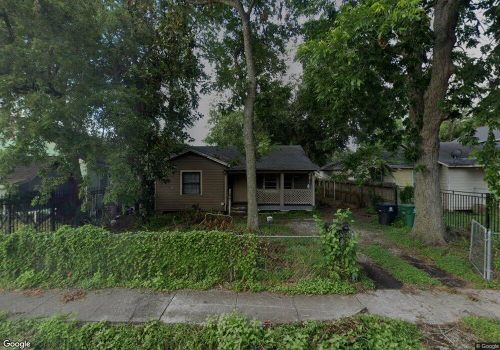 424 Lindale St, Houston, TX 77022 - photo 1