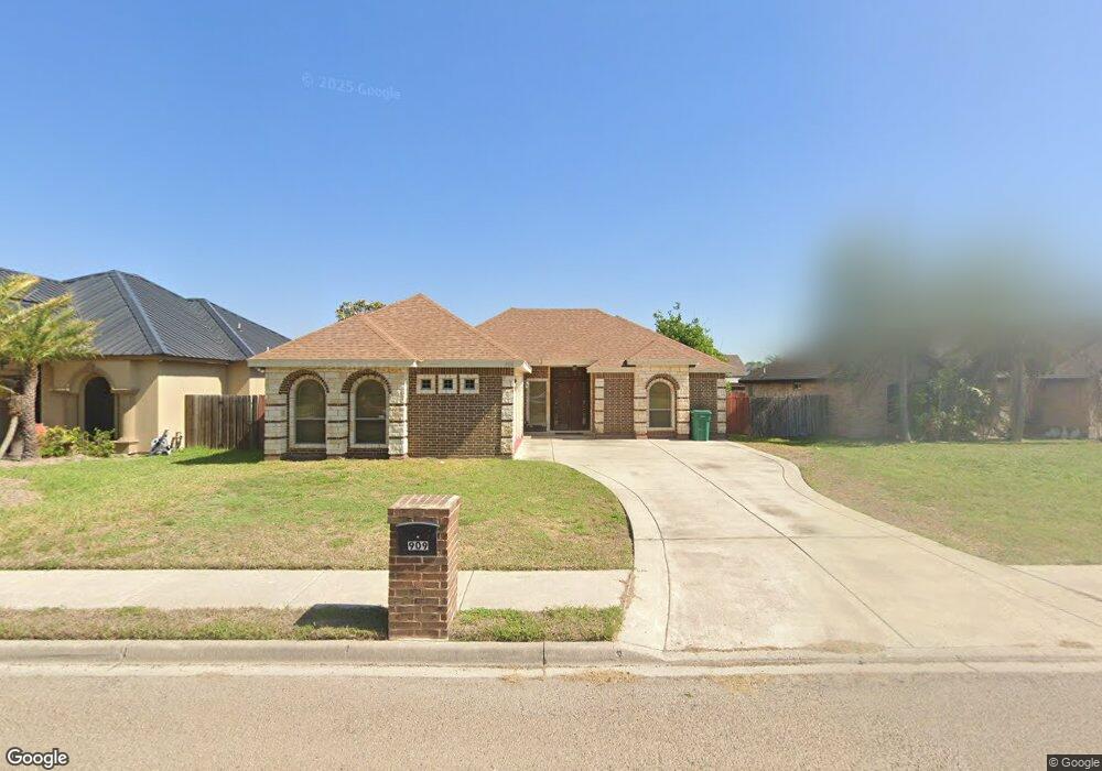 909 E Brady Cir, Pharr, TX 78577 - photo 1