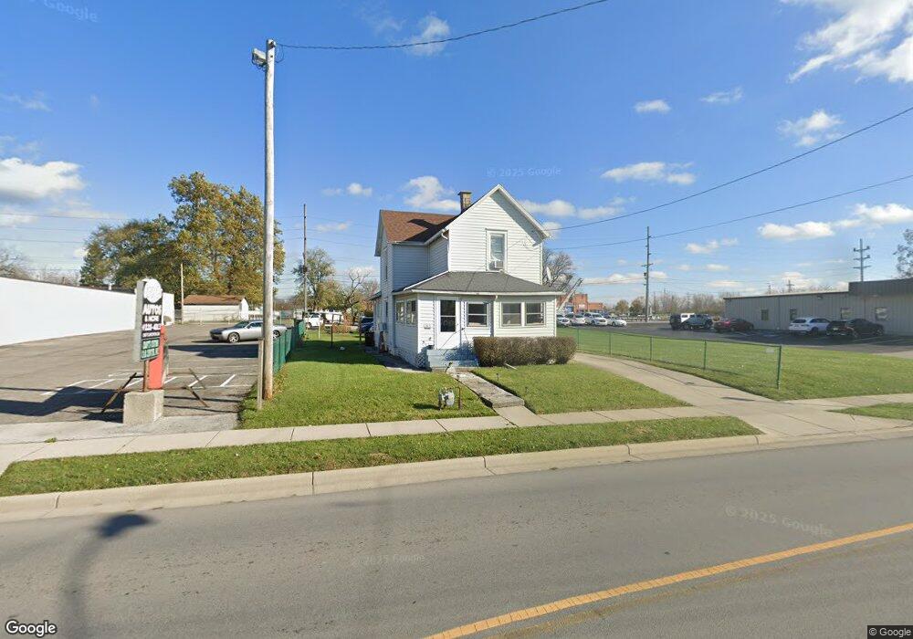 1063 S Metcalf St, Lima, OH 45804 - photo 1