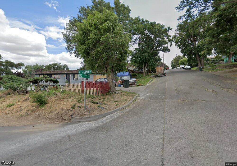 608 SE 7th St, Pendleton, OR 97801 - photo 1