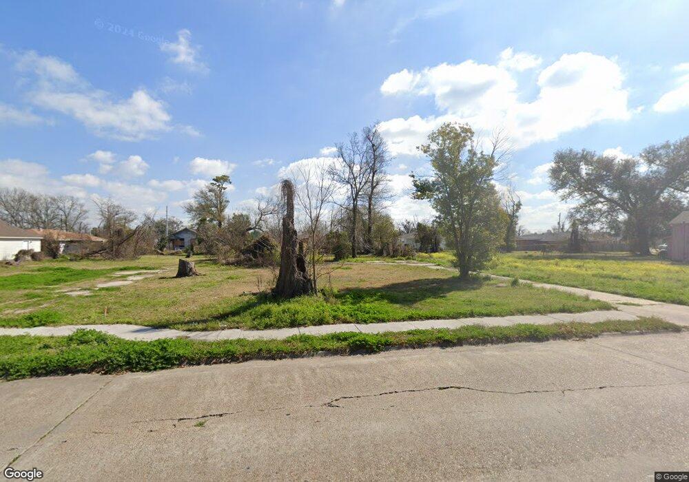 718 N Shattuck St, Lake Charles, LA 70601 - photo 1