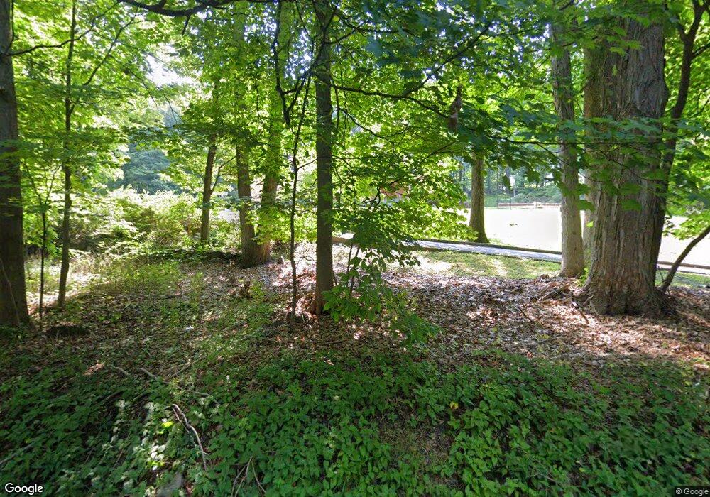 2038 Quaker Ridge Rd, Croton On Hudson, NY 10520 - photo 1