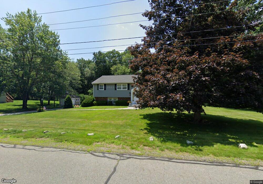 7 Walker Rd, Atkinson, NH 03811 - photo 1