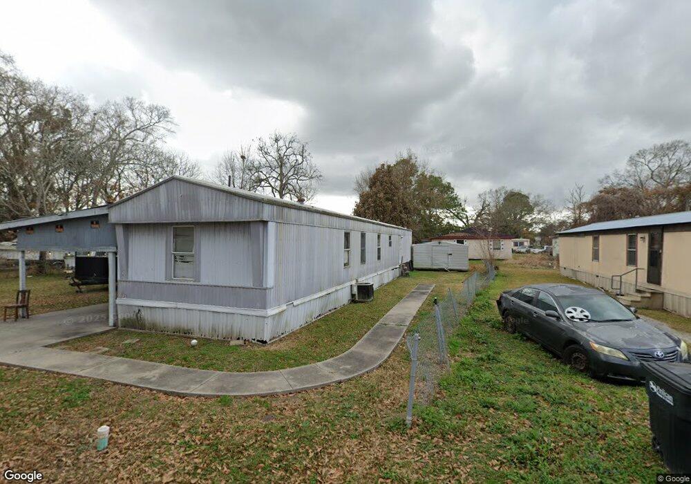 802 1/2 Buckeye St, New Iberia, LA 70560 - photo 1