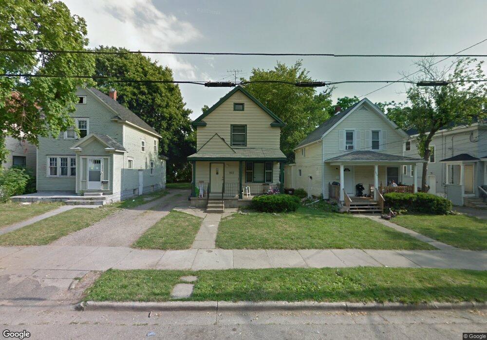 922 W Lapeer St, Lansing, MI 48915 - photo 1
