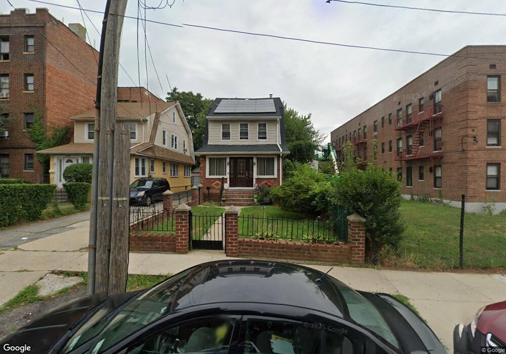 9129 195th St, Hollis, NY 11423 - photo 1