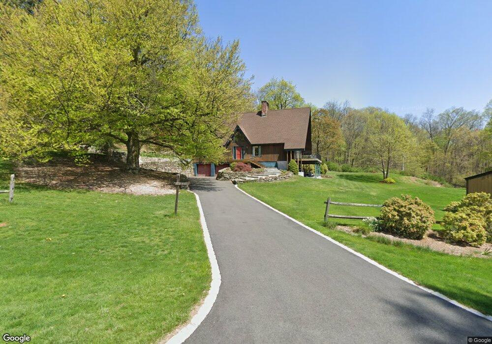 1070 Chapman Rd, Yorktown Heights, NY 10598 - photo 1