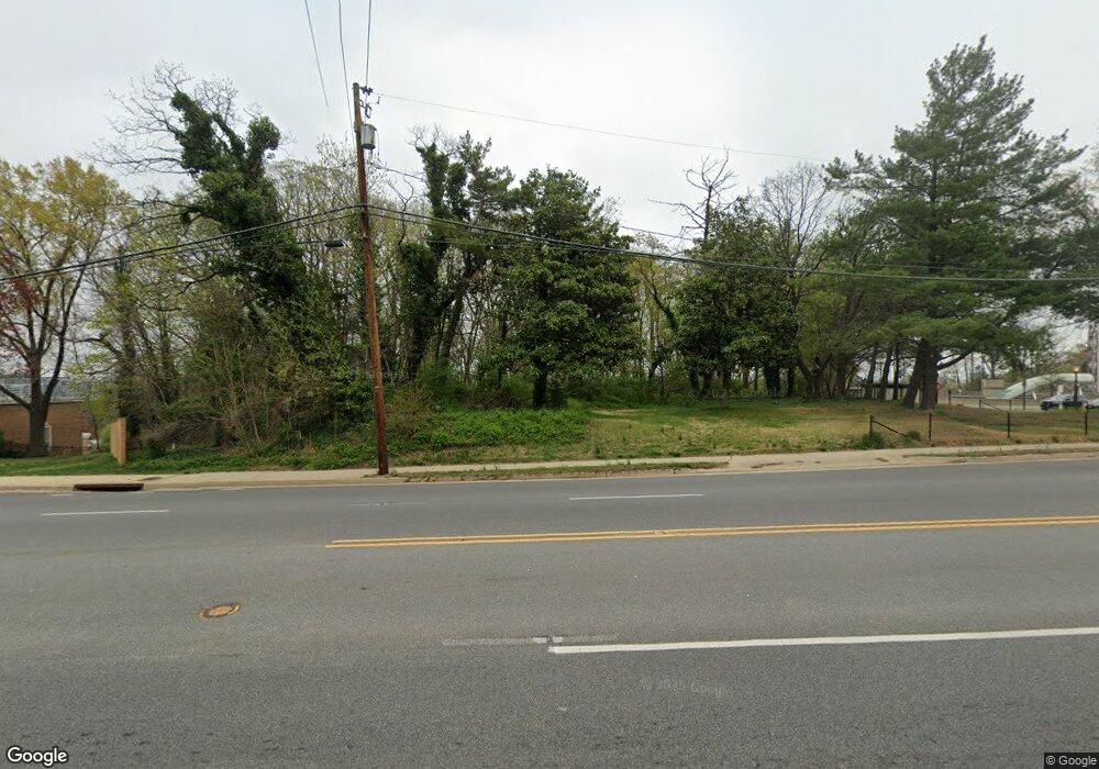 5745 N Kings Hwy, Alexandria, VA 22303 - photo 1