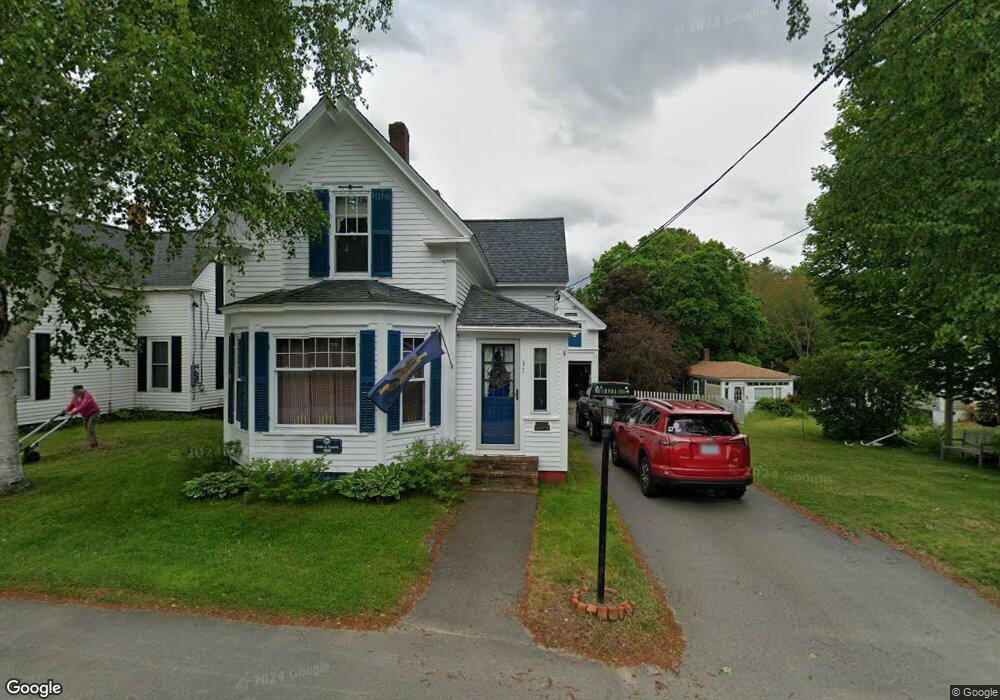 37 S Main St unit 3, Pittsfield, NH 03263 - photo 1