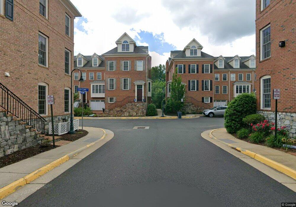 10603 Yorktown Dr, Fairfax, VA 22030 - photo 1