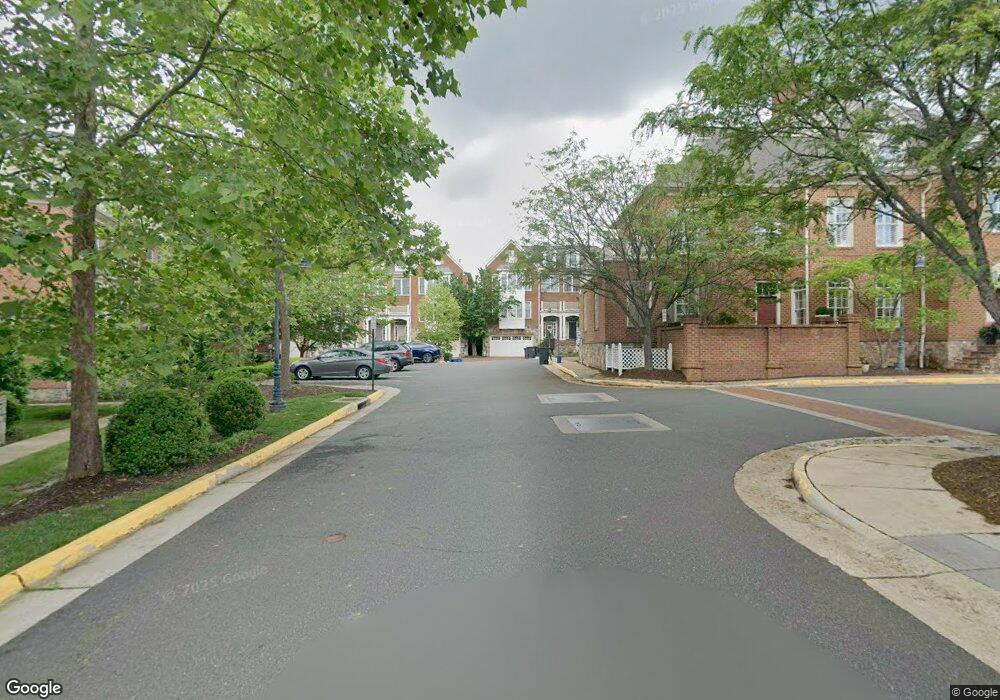 10623 Yorktown Dr, Fairfax, VA 22030 - photo 1