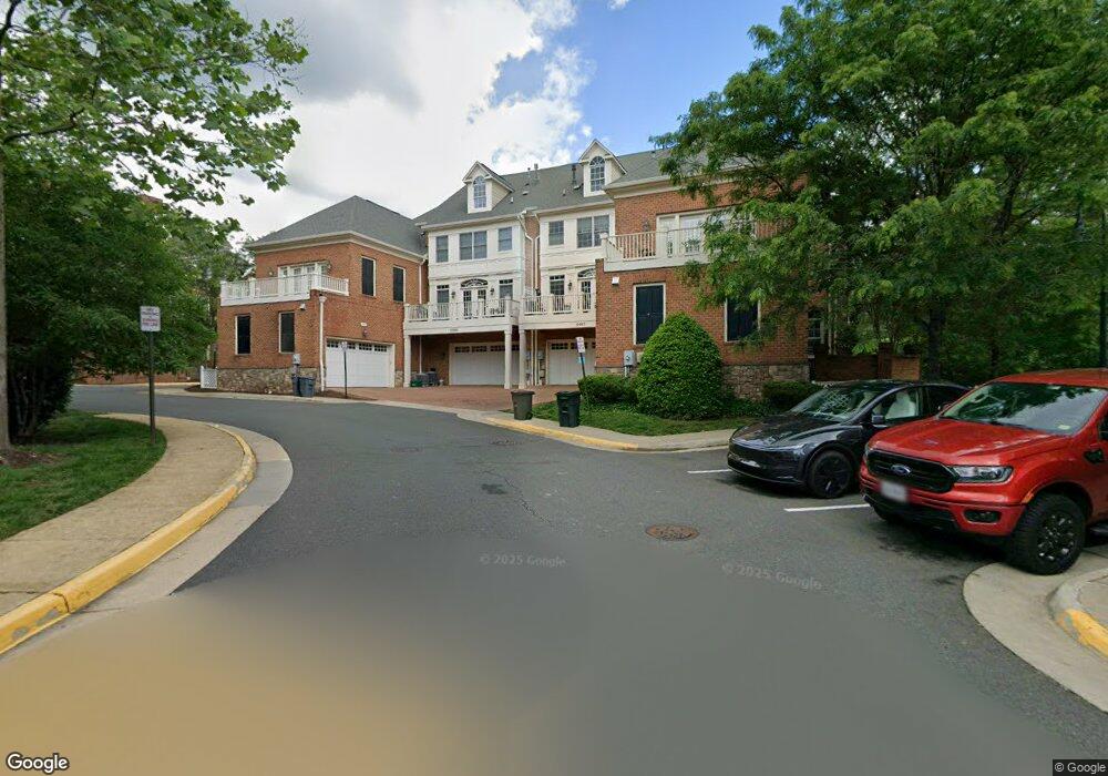 10607 Yorktown Dr, Fairfax, VA 22030 - photo 1