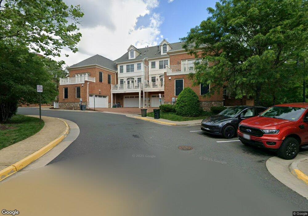 10611 Yorktown Dr, Fairfax, VA 22030 - photo 1