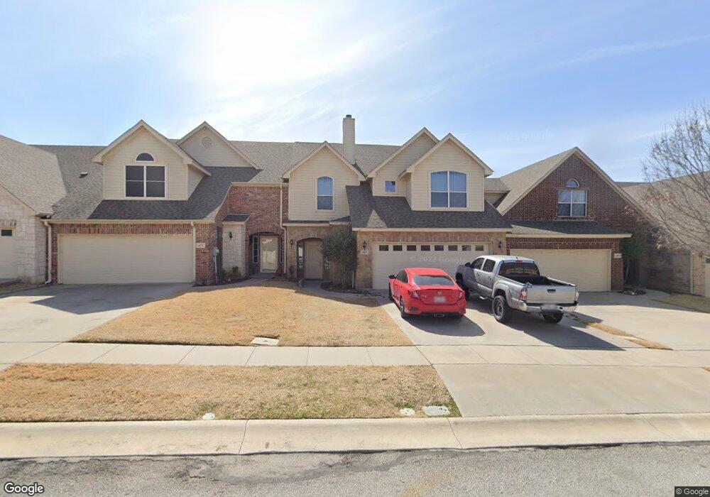 185 Greathouse Village, Decatur, TX 76234 - photo 1