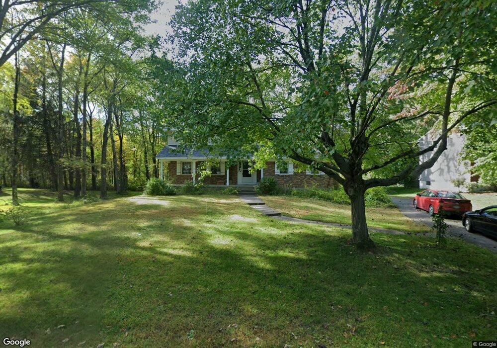 929 Algonquin Rd, Schenectady, NY 12309 - photo 1