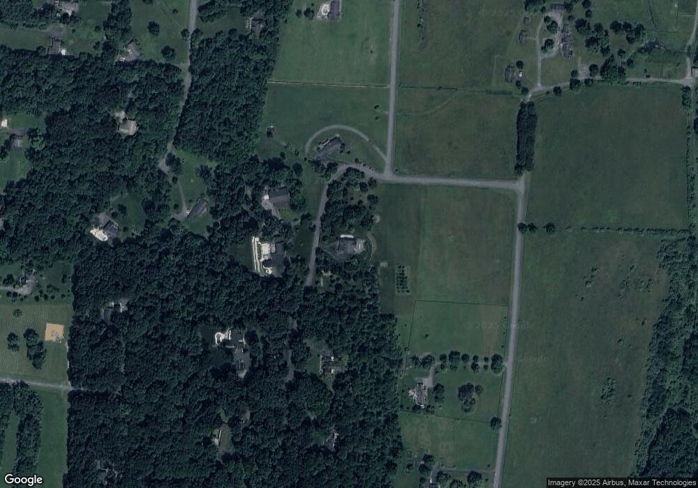 201 Woodside Ln, Winchester, VA 22603 - photo 1