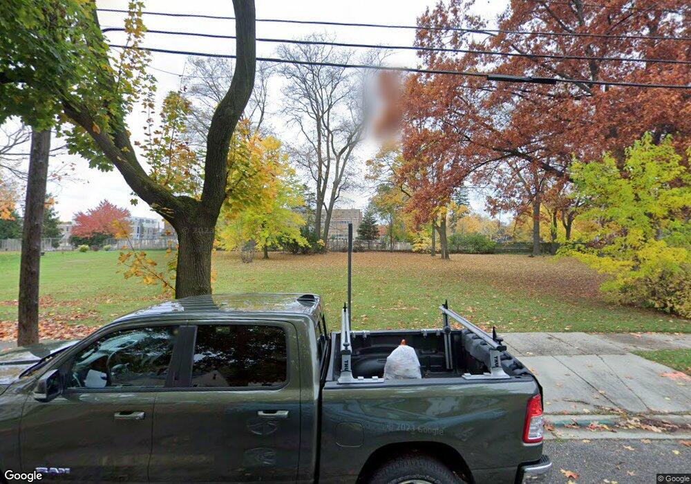 2620 Forest Ave, Lansing, MI 48910 - photo 1