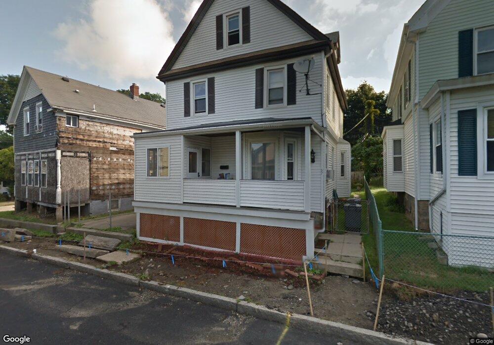 37 Newport Ave, Newport, RI 02840 - photo 1