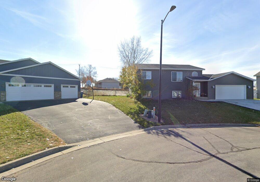 602 Twin Ct, Sauk Rapids, MN 56379 - photo 1