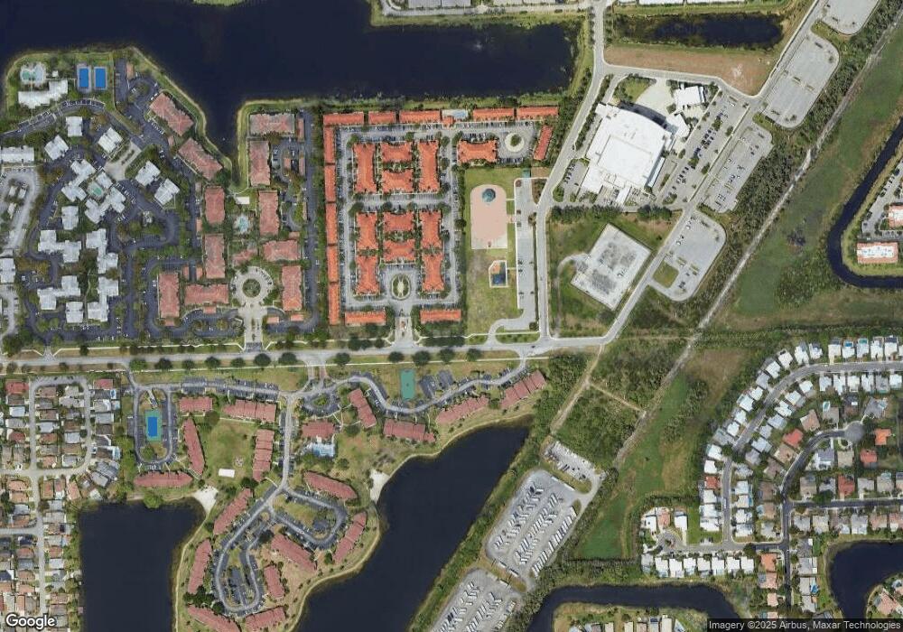 10608 SW 8th St unit 10608, Pembroke Pines, FL 33025 - photo 1