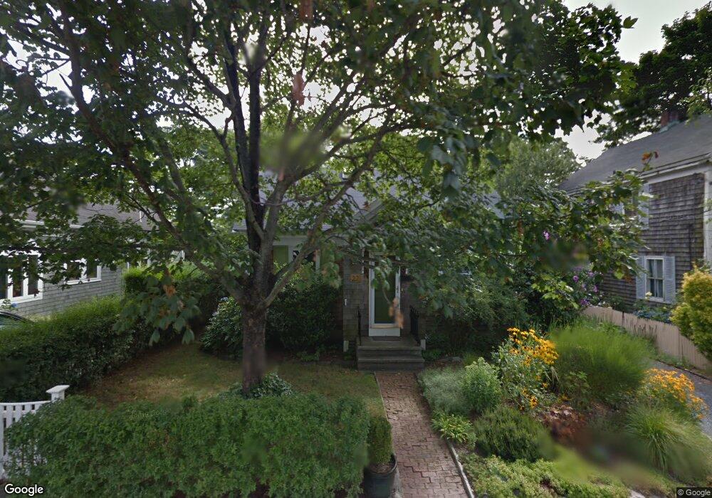 22 Whitwell Ave, Newport, RI 02840 - photo 1