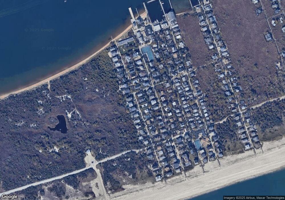 67 W Lighthouse Wlk Walk, Bay Shore, NY 11706 - photo 1