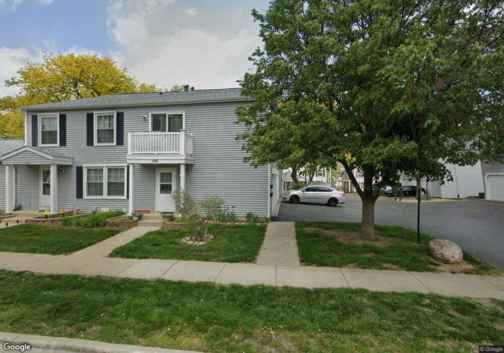 426 James Ct unit 19D, Glendale Heights, IL 60139 - photo 1