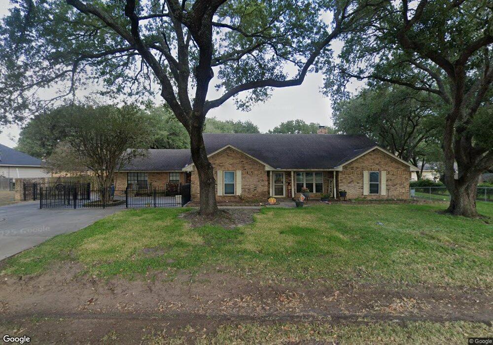 2202 Dewey Ln, Waller, TX 77484 - photo 1
