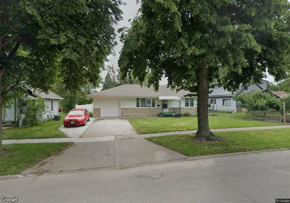 2511 Maple St, Des Moines, IA 50317 - photo 1