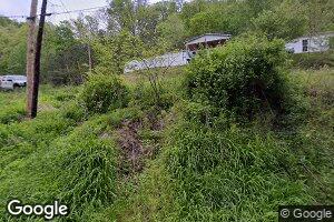 906 Hurricane Creek Rd, Hyden, KY 41749