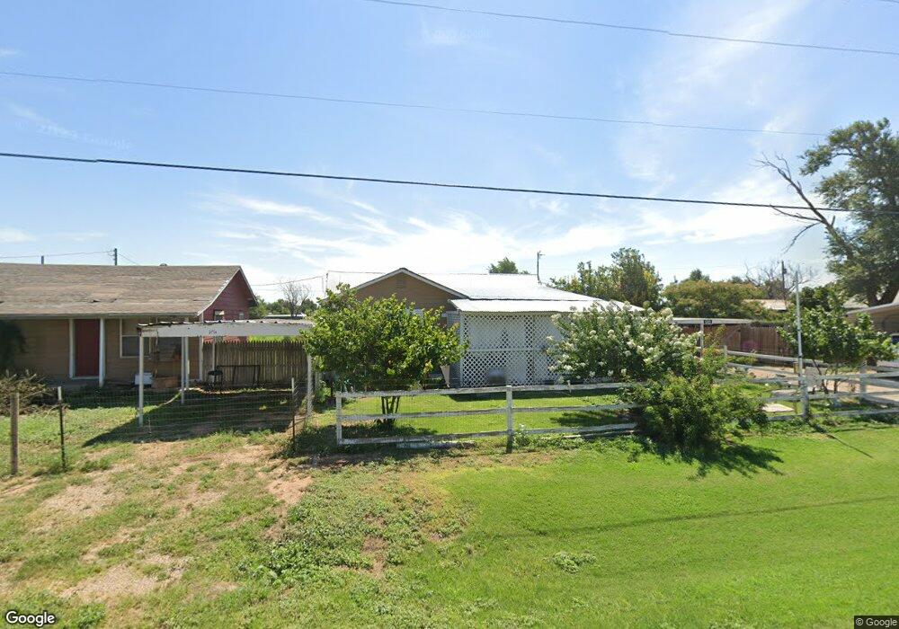 2912 Fisher St unit 2914, Plainview, TX 79072 - photo 1