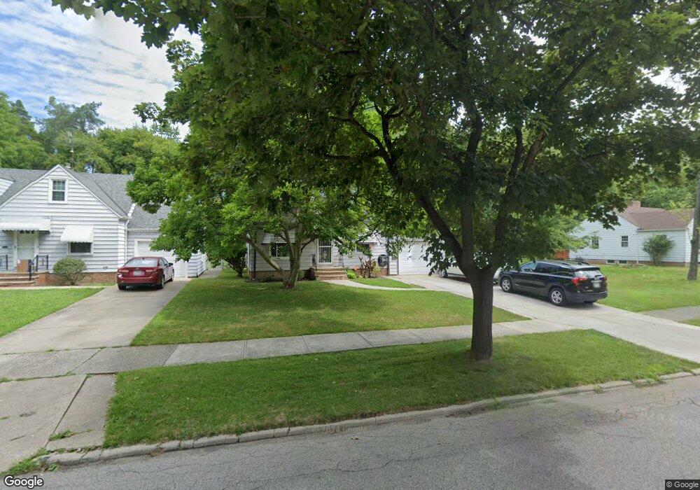 16705 Maple Heights Blvd, Maple Heights, OH 44137 - photo 1