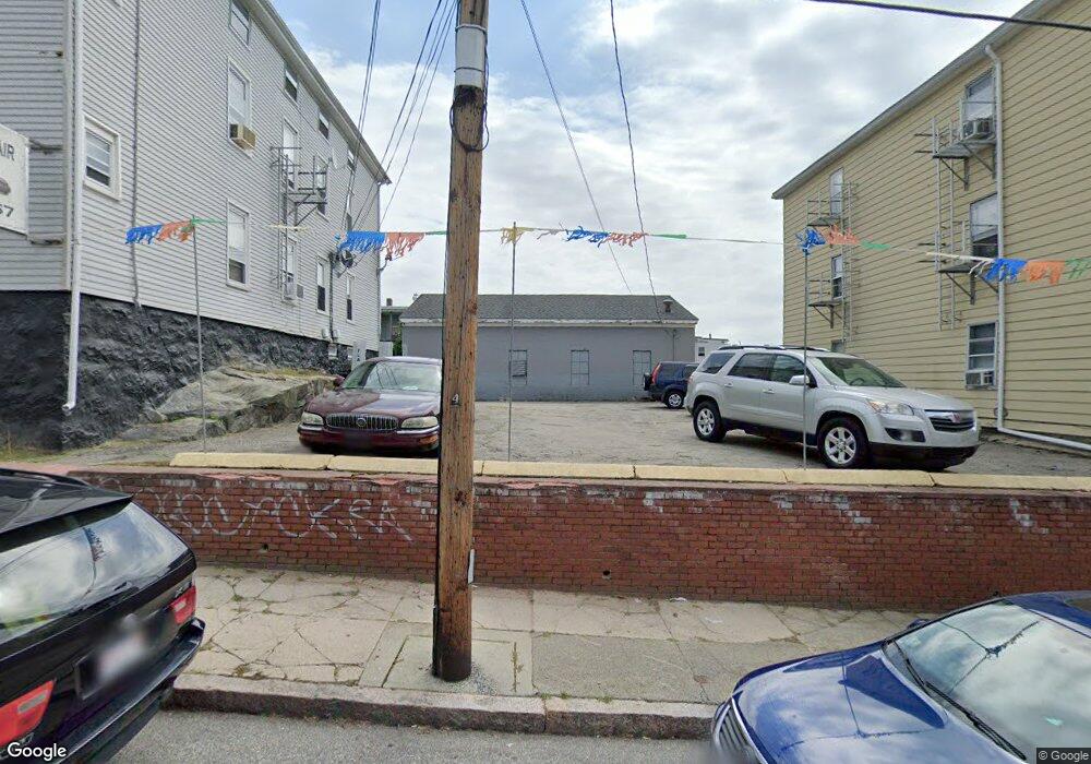 72 Everett St unit 1, Fall River, MA 02723 - photo 1