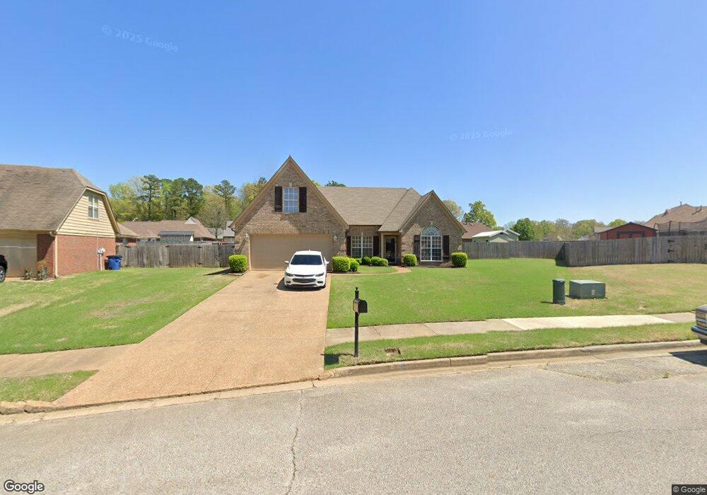 5694 Oakley St, Olive Branch, MS 38654 - photo 1