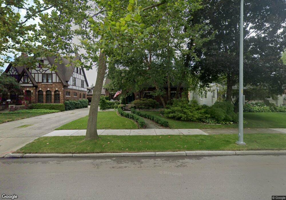 919 Barrington Rd, Grosse Pointe Park, MI 48230 - photo 1