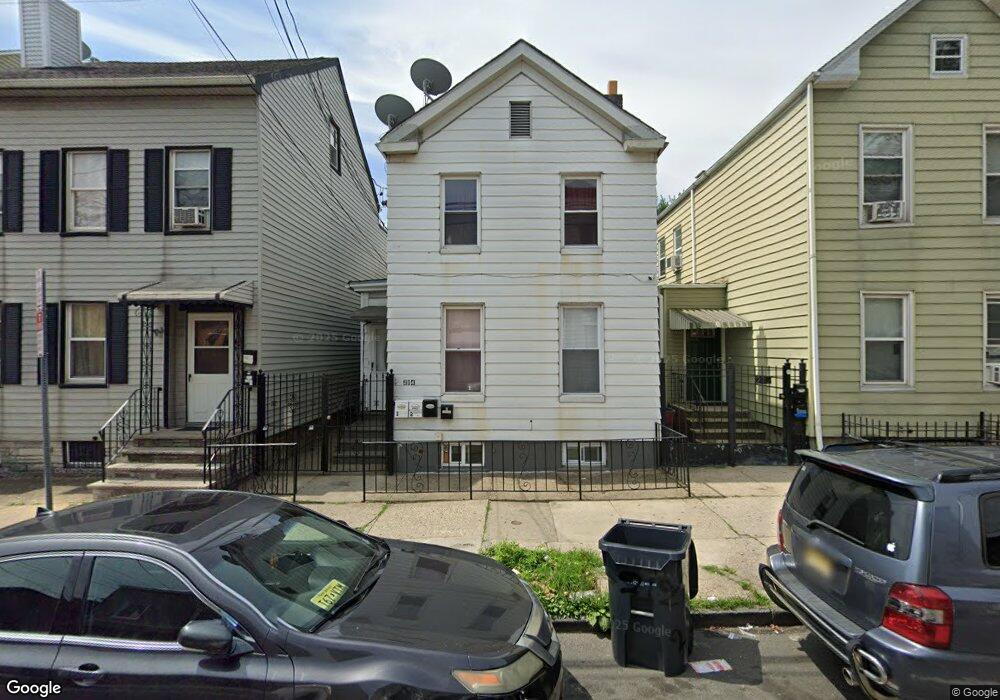 214 Elm St unit 2, Newark, NJ 07105 - photo 1