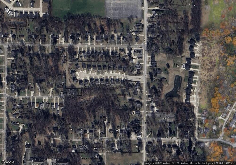 25651 Western Reserve Ln, Olmsted Falls, OH 44138 - photo 1