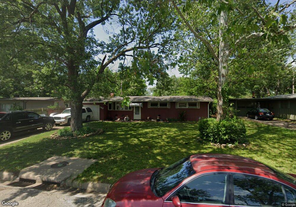 1312 SW Caledon St, Topeka, KS 66611 - photo 1