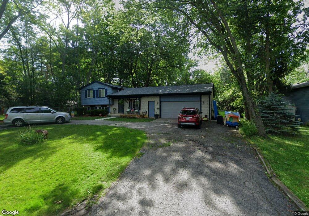 3557 Woodview Ave, West Bloomfield, MI 48324 - photo 1