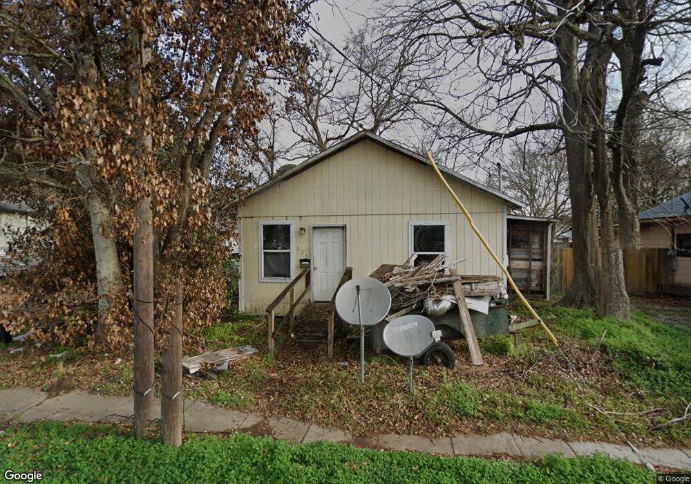 503 E Saint Peter St, New Iberia, LA 70560 - photo 1