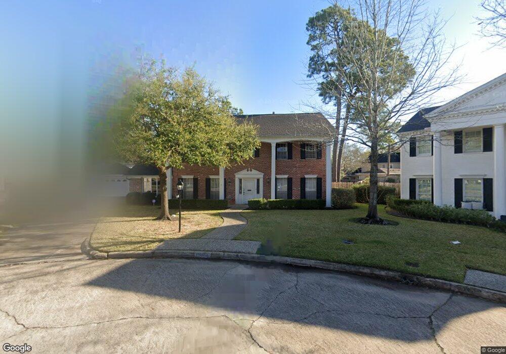 13606 Apple Tree Rd, Houston, TX 77079 - photo 1