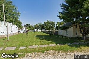 116 2nd St, Carbon Cliff, IL 61239