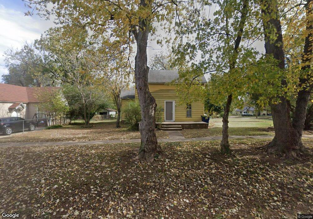 101 N Vine Ave, Cleveland, OK 74020 - photo 1
