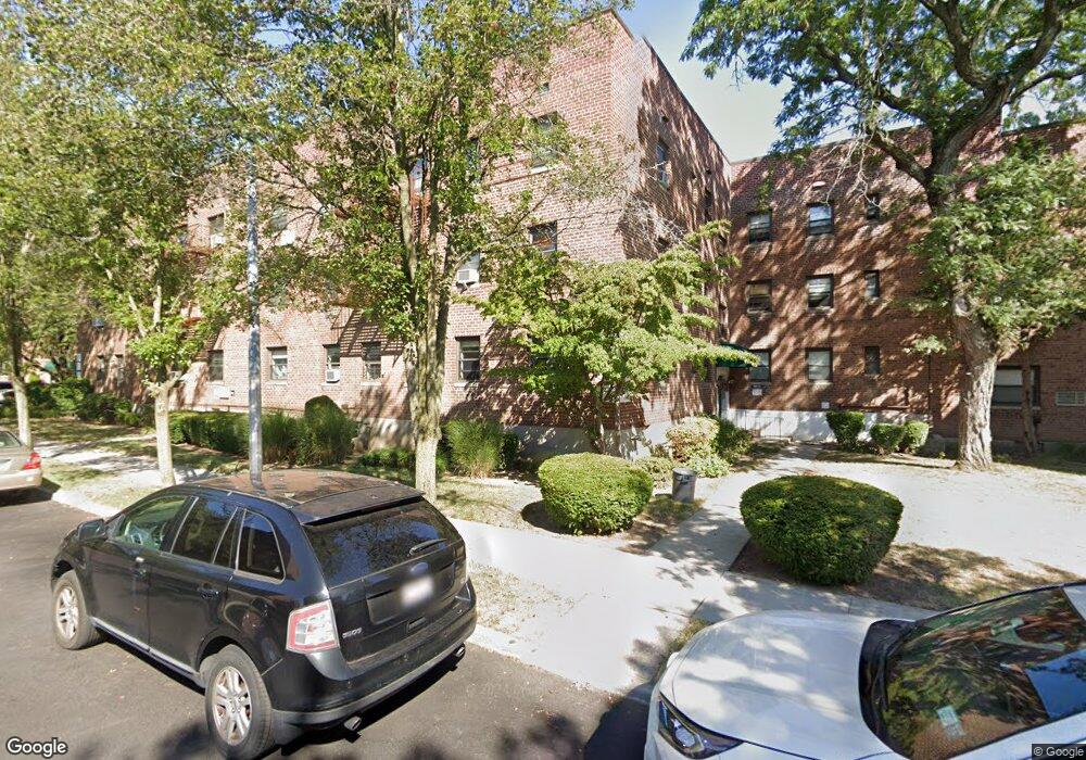 21547 47th Ave unit 3B, Bayside, NY 11361 - photo 1