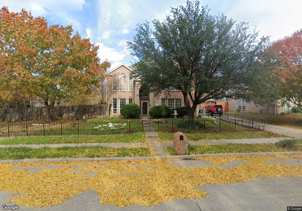 905 Abbots Ln, Denton, TX 76205 - photo 1